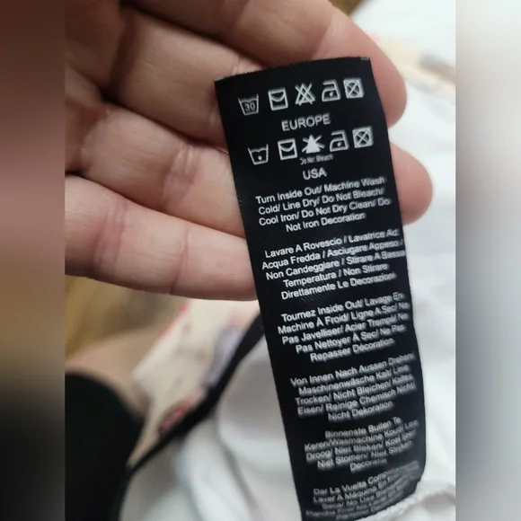 Vintage Style Dress with Retro Print - Picture 9 of 11